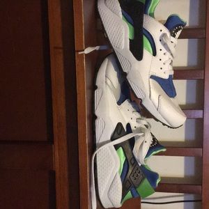 Brand new Nike Hurache Run sz 11 men’s.